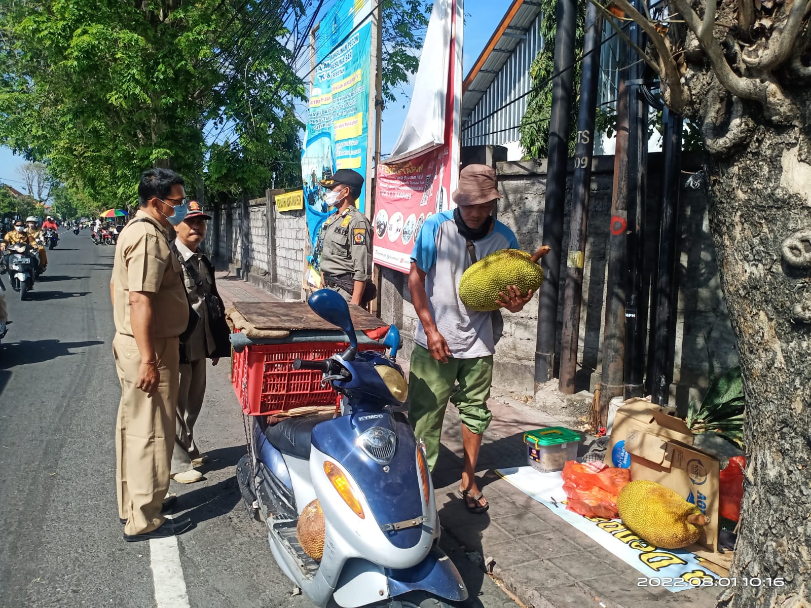 Pemantauan dan Penertiban Pedangan Kaki Lima