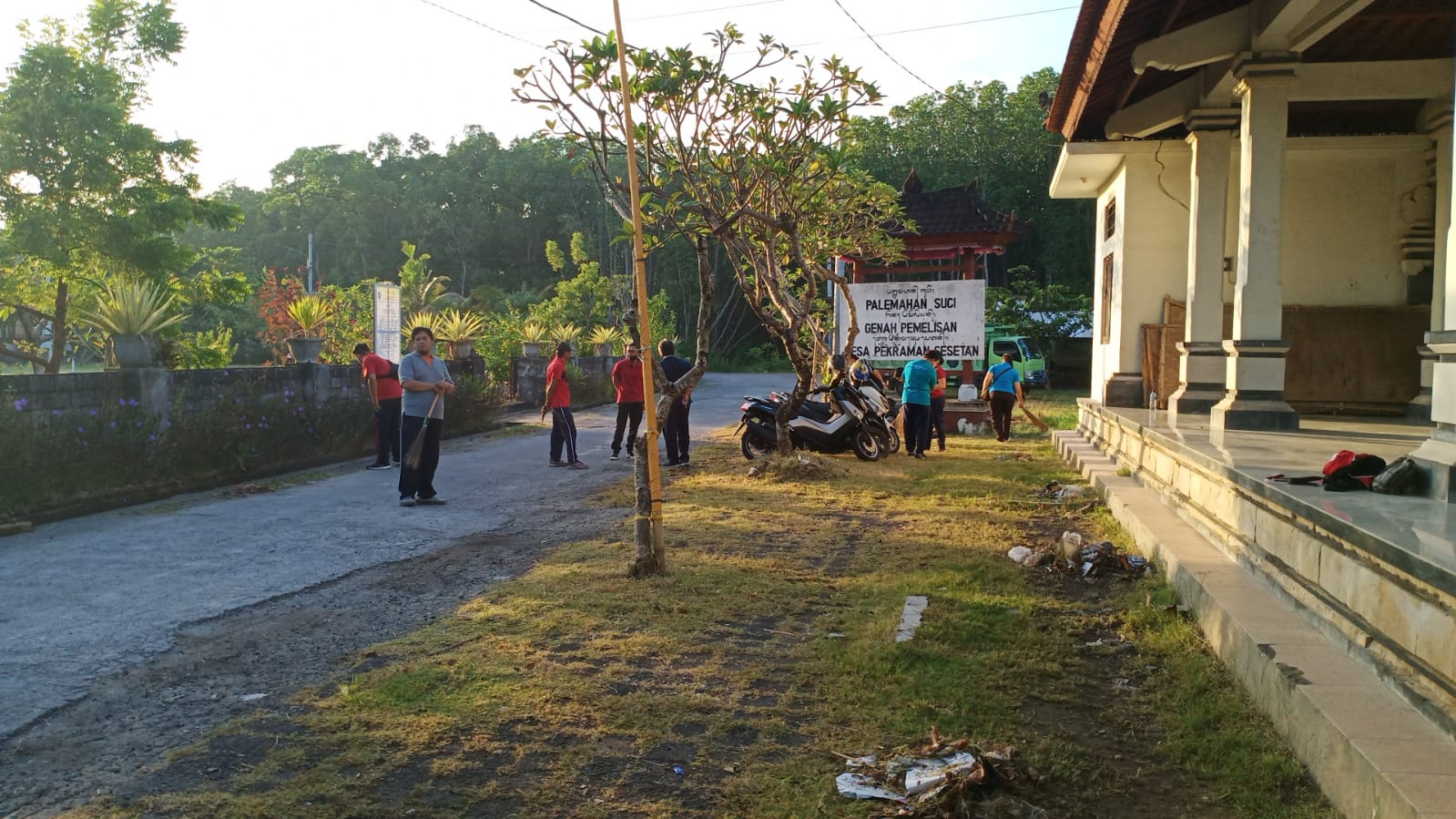 Kerja Bakti Melasti Sambut Hari Suci Nyepi Caka 1945