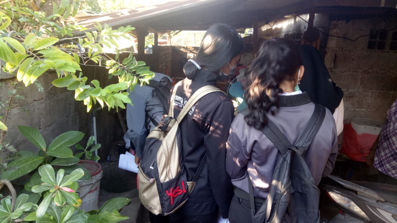 KEGIATAN ABATESASI DI LINGKUNGAN BR. PEGOK BEKERJASAMA DENGAN MAHASISWI POLTEKKES DENPASAR