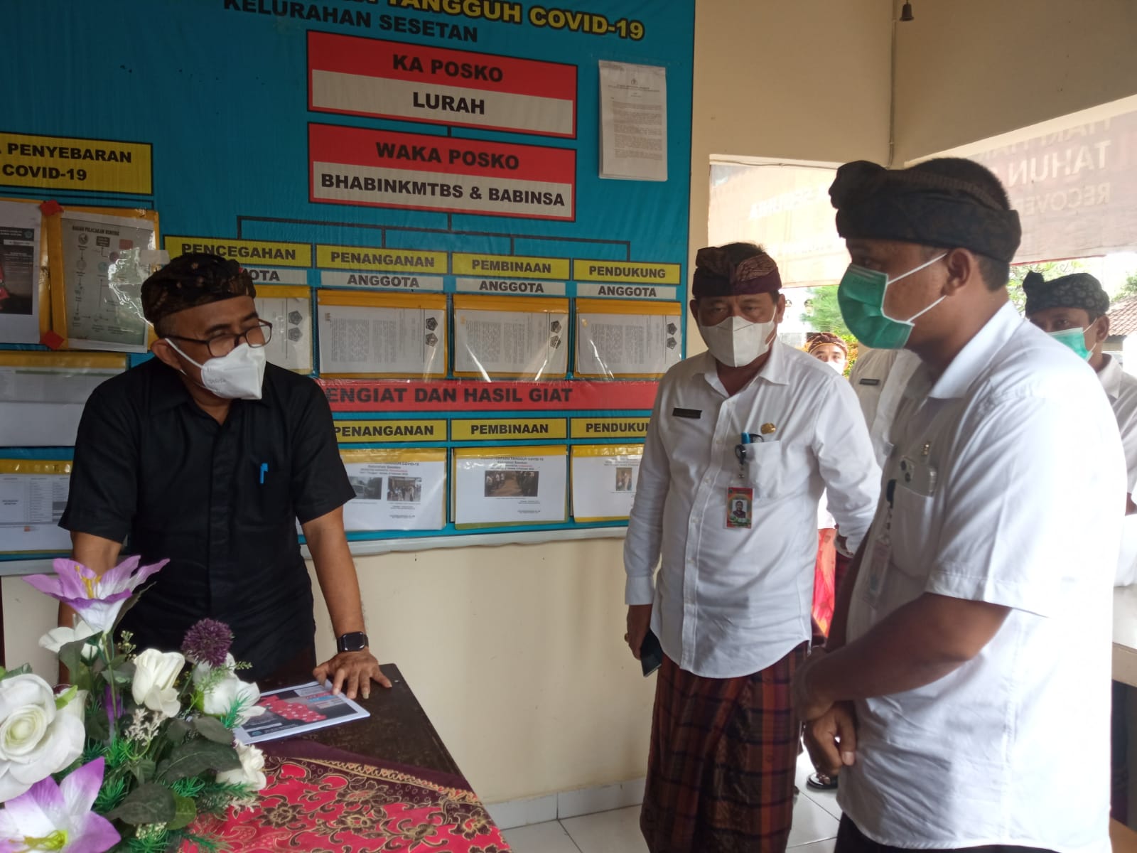 Walikota Denpasar Kunjungi Posko Satgas Kelurahan Sesetan